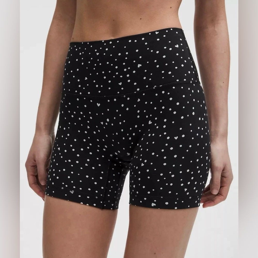 lululemon Align No Line High-Rise Short 4" - Heart Scatter Dot Print White Black